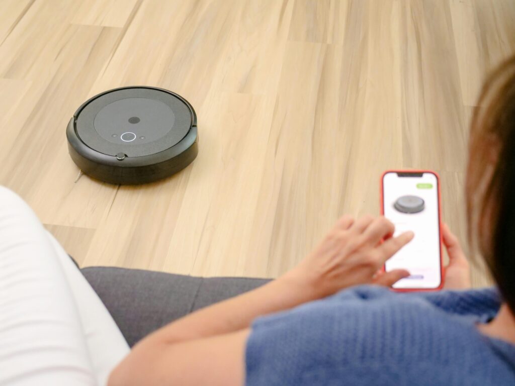 Robot vacuum operated by cellphone